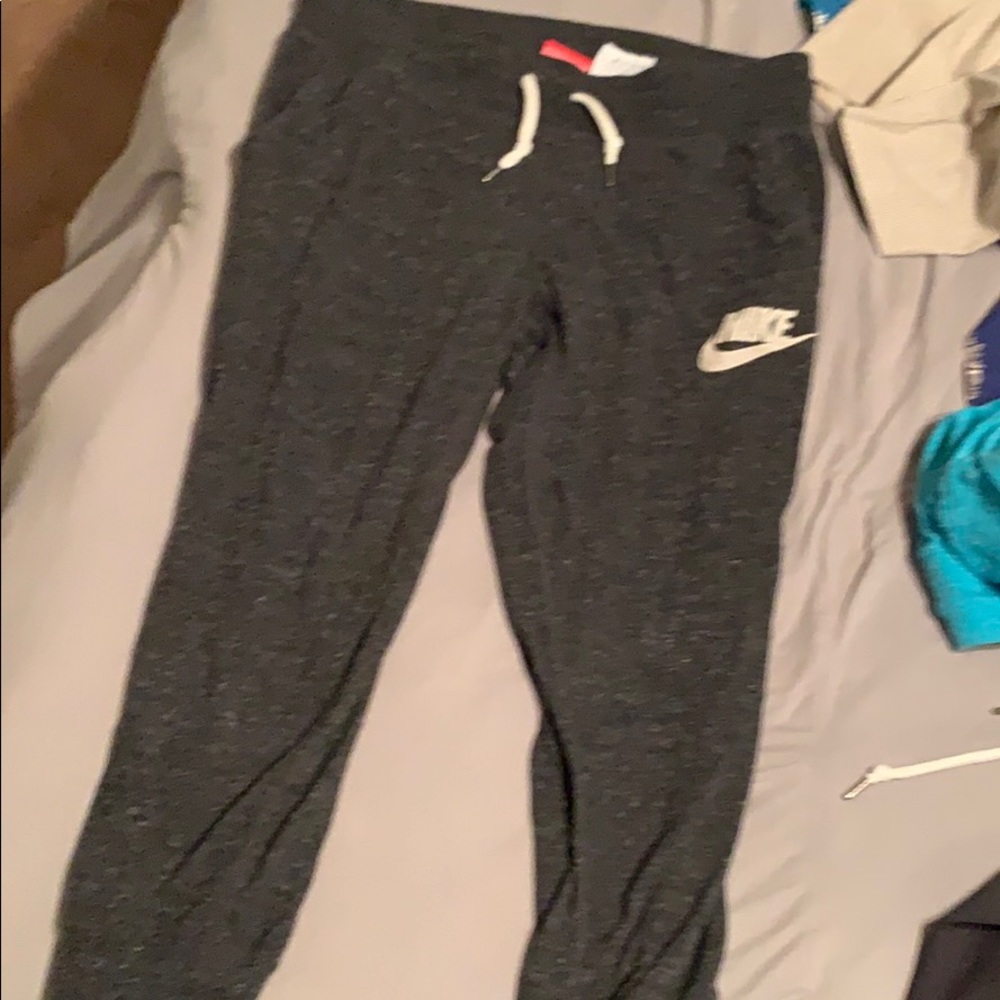 Nike capris